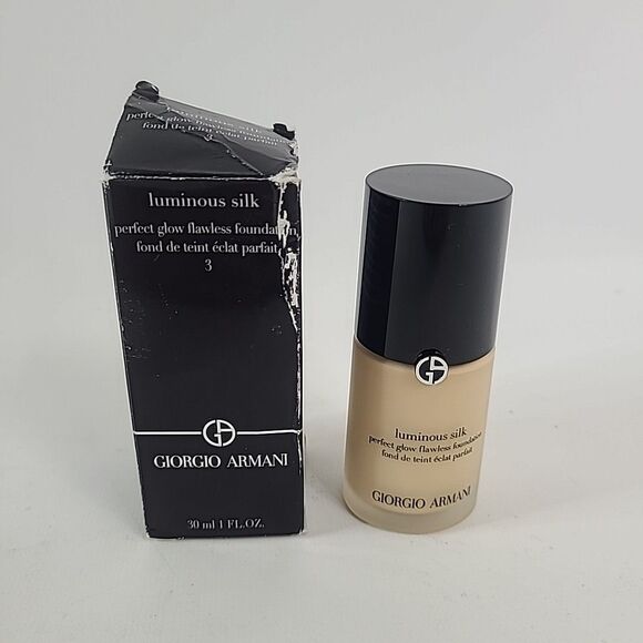 Giorgio Armani Luminous Silk Perfect Glow Flawless Foundation 3 Fair Golden 1 oz - Picture 1 of 5